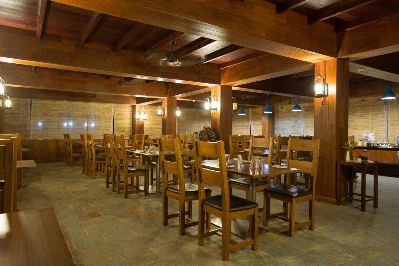 Tsg Aura Hotel Sitapur Exterior photo