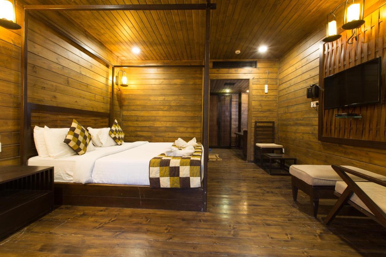 Tsg Aura Hotel Sitapur Exterior photo